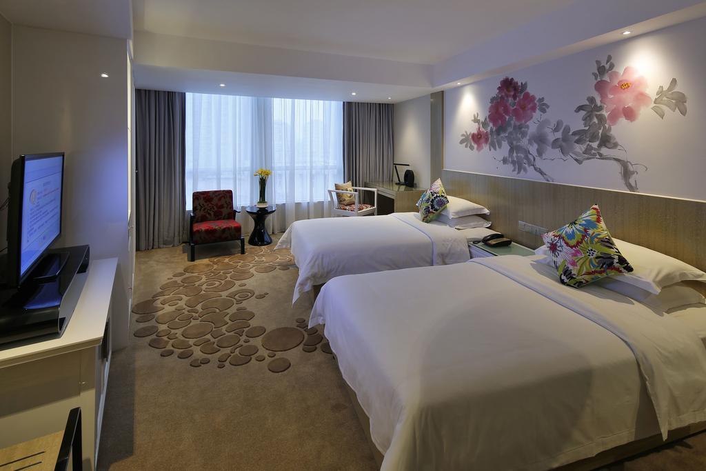 Paco Hotel Beijing Road Pedestrian Street Tuanyida Metro Гуанджоу Екстериор снимка