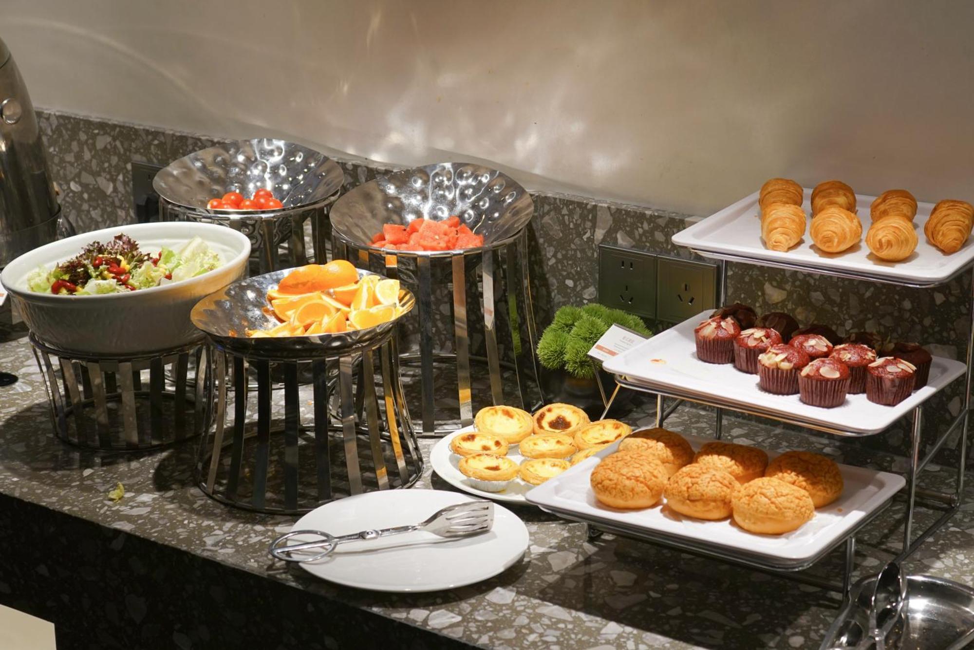 Paco Hotel Beijing Road Pedestrian Street Tuanyida Metro Гуанджоу Екстериор снимка